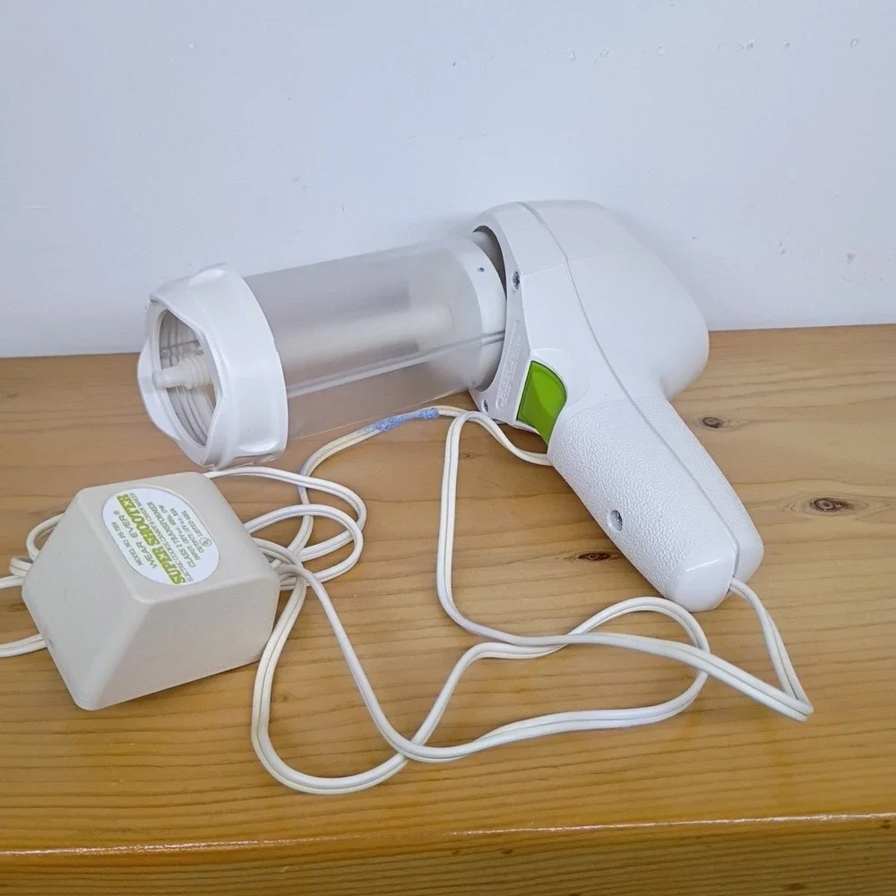 Wear-Ever Super Shooter Electric Cookie & Candy Maker Model‎ 70001